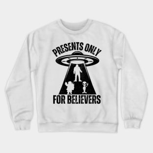 Funny Christmas Alien And Bigfoot Crewneck Sweatshirt